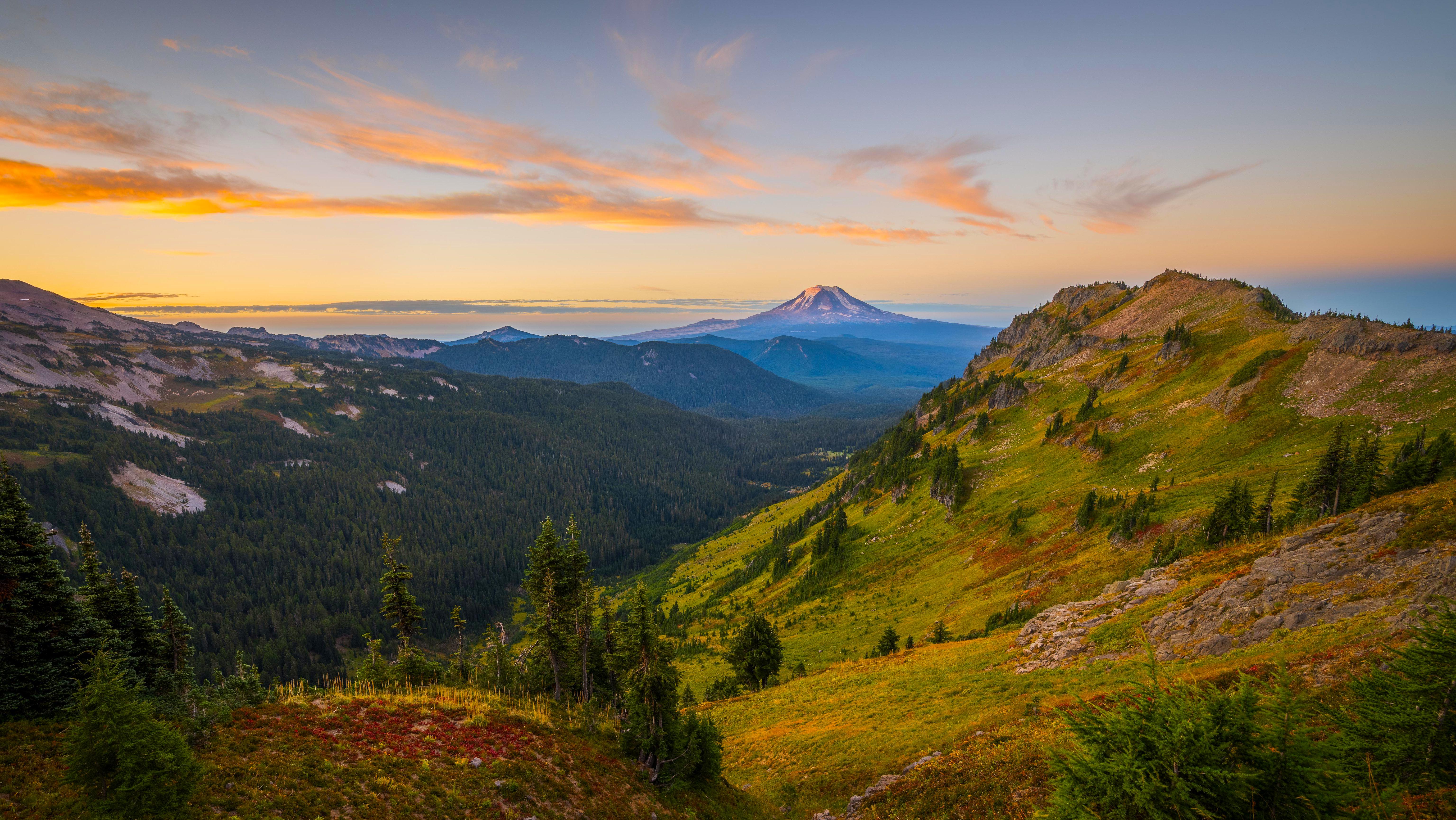 Cascade Mountain Range Sunset - 5K Background Cascade Mountain Range Sunset - Landscape Photography 5K Wallpaper (6144x3462)