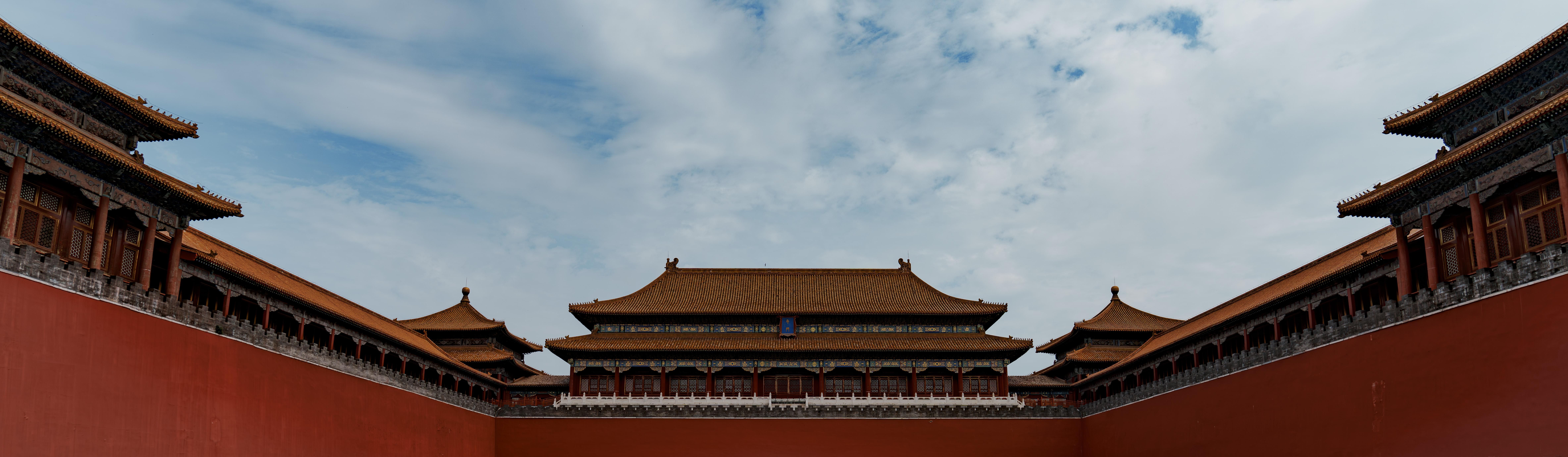 The Forbidden City Courtyard - 4K Background The Forbidden City Courtyard - Architectural Photography 4K Wallpaper (9470x2759)