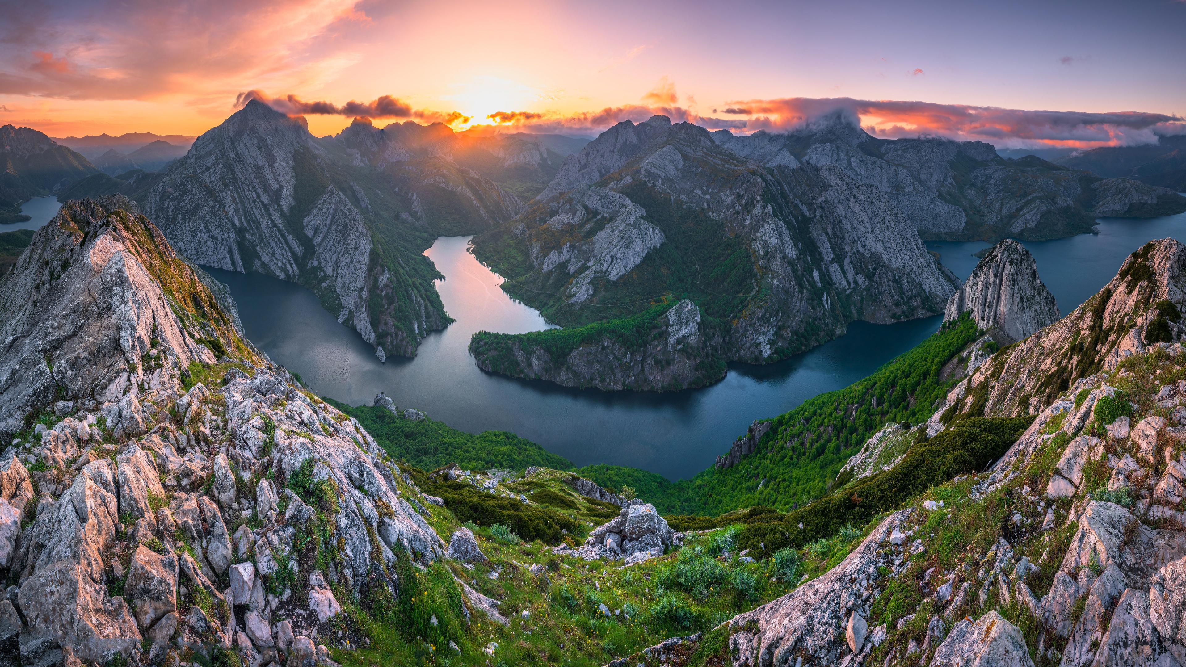 Mountain Landscape, Lake, Sunset, Nature Wallpaper in 4K resolution (3840x2160) Mountain Landscape, Lake, Sunset, Nature 4K Wallpaper Background (3840x2160)