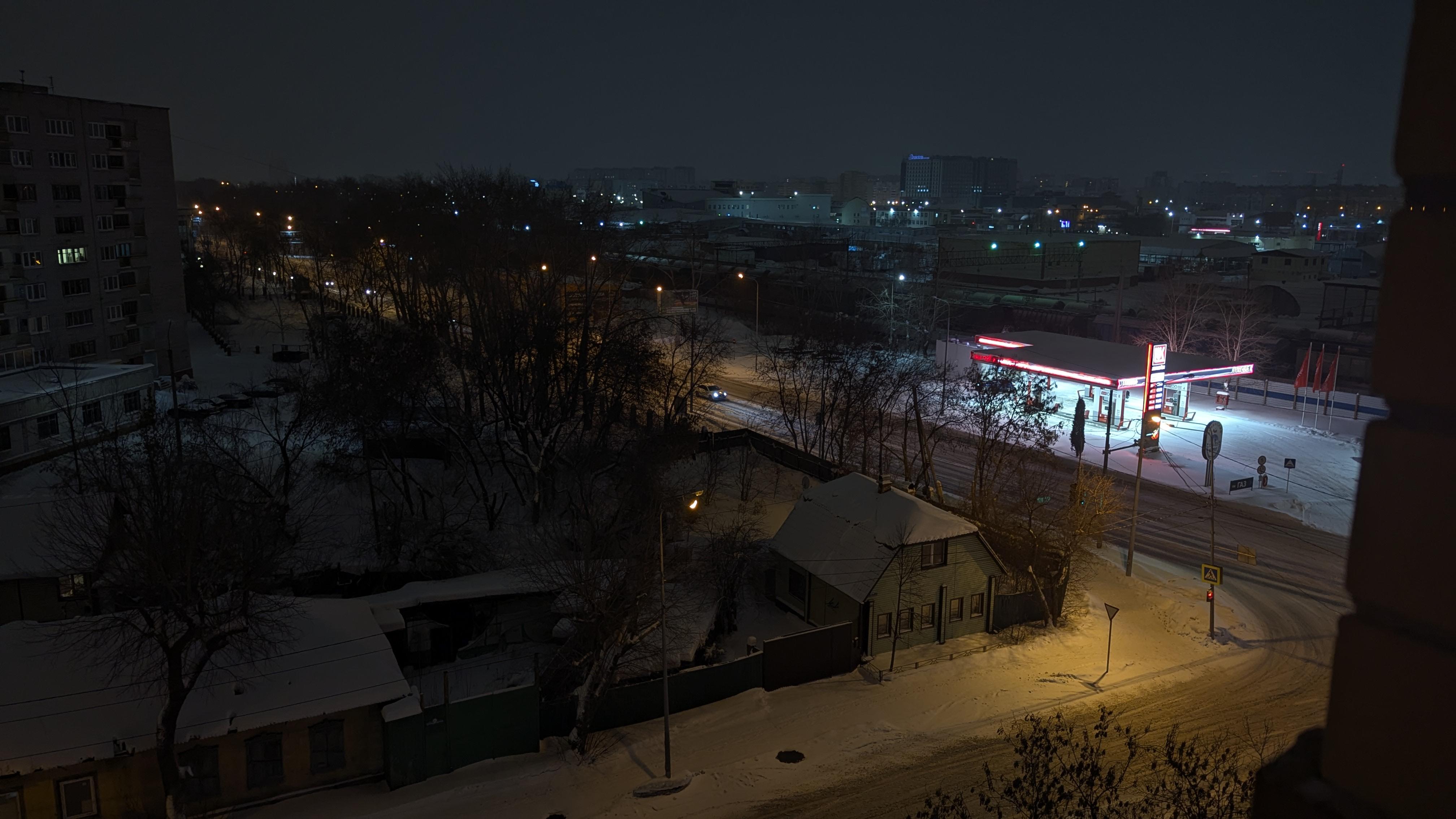 Snowy Night Over the City - 4K Background Snowy Night Over the City - Night Photography 4K Wallpaper (4032x2268)