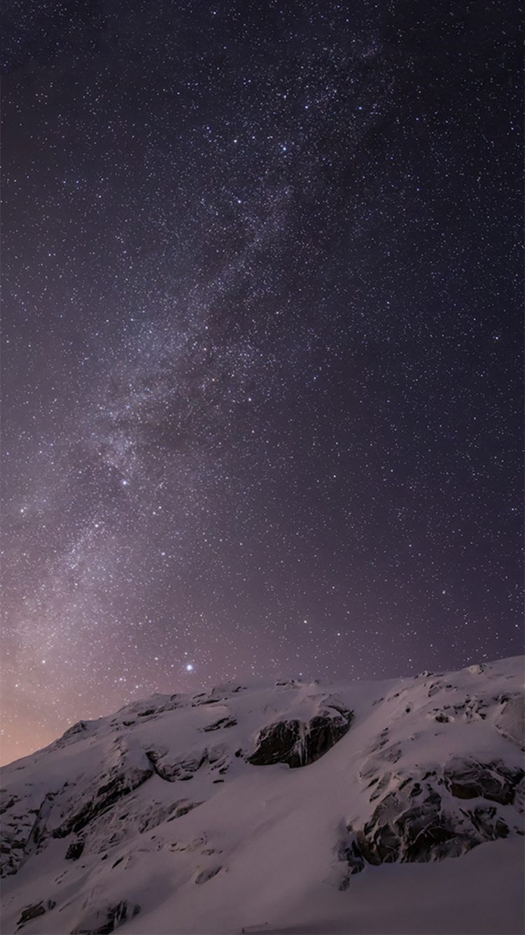 Starry Night Over Snowy Mountain - iPhone Background Starry Night Over Snowy Mountain - Night Landscape Photography iPhone Wallpaper (750x1334)
